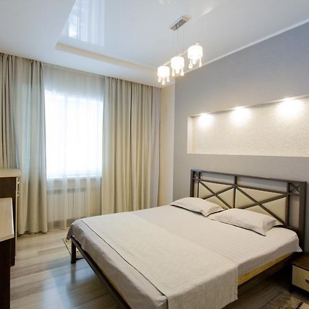 בישקק Center Hotel מראה חיצוני תמונה
