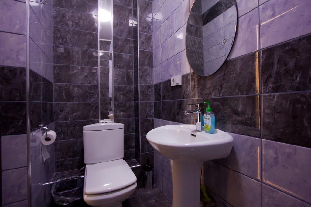 בישקק Center Hotel מראה חיצוני תמונה